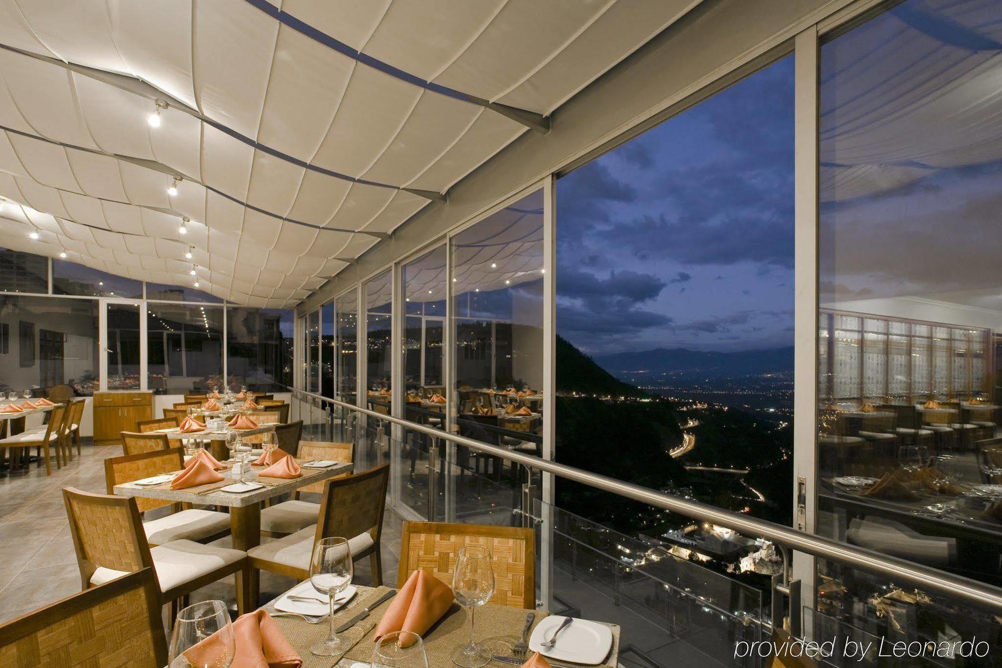 Hotel Stubel Suites & Cafe Quito Exterior foto